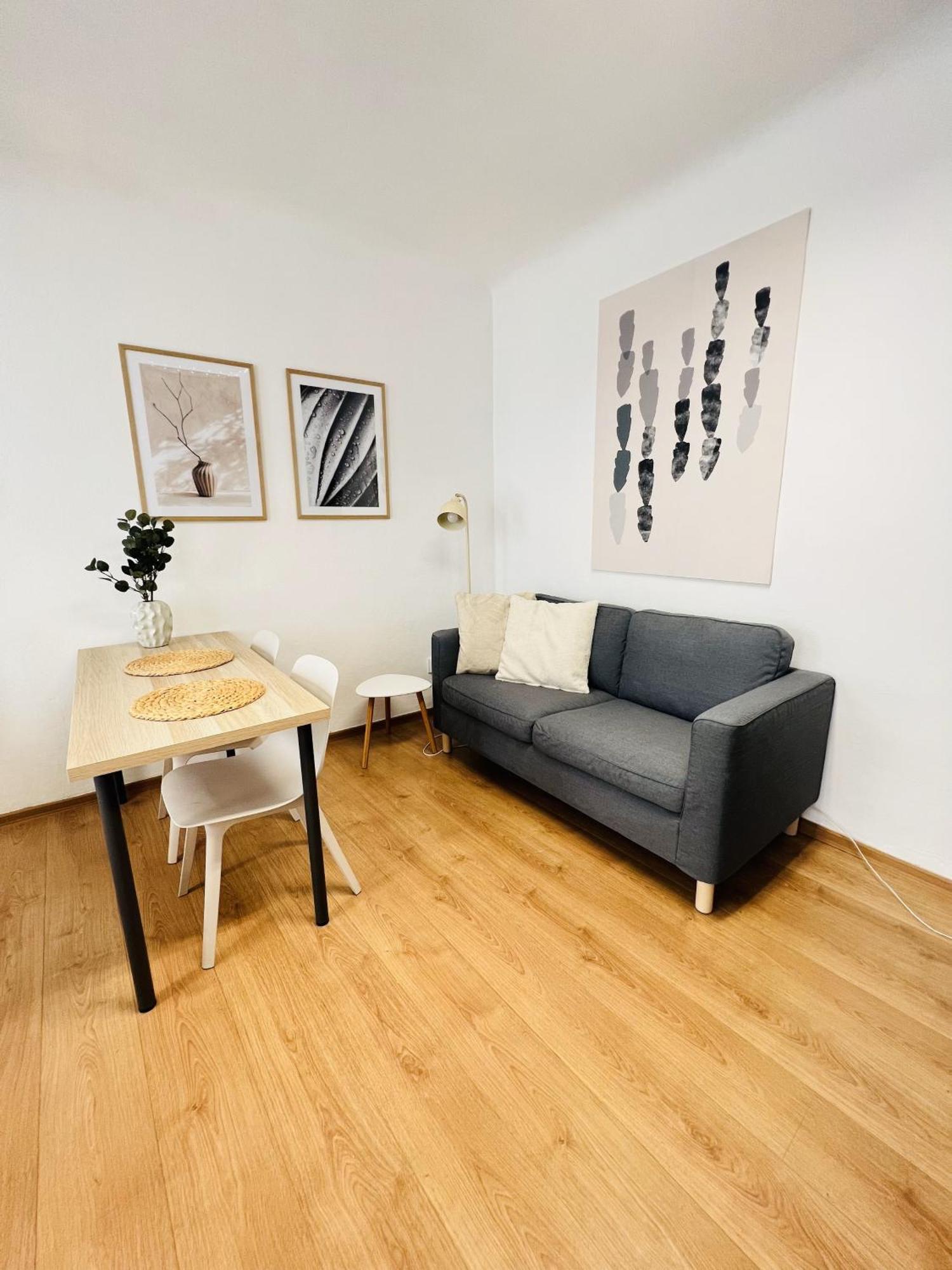 7 Nights Apartments Dominikanske N. Brno Exteriör bild